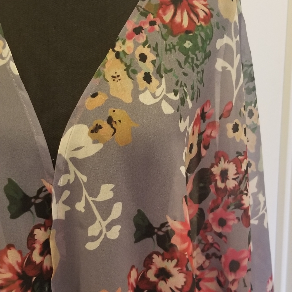 Beautiful Open Front Coverup - Picture 2 of 2